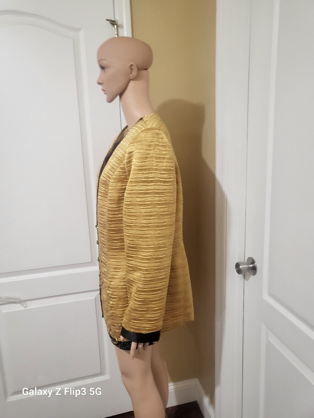 Natasia New York Gold & Black Embellished Evening Blazer - Size 14 Pre-owned - Picture 5 of 8